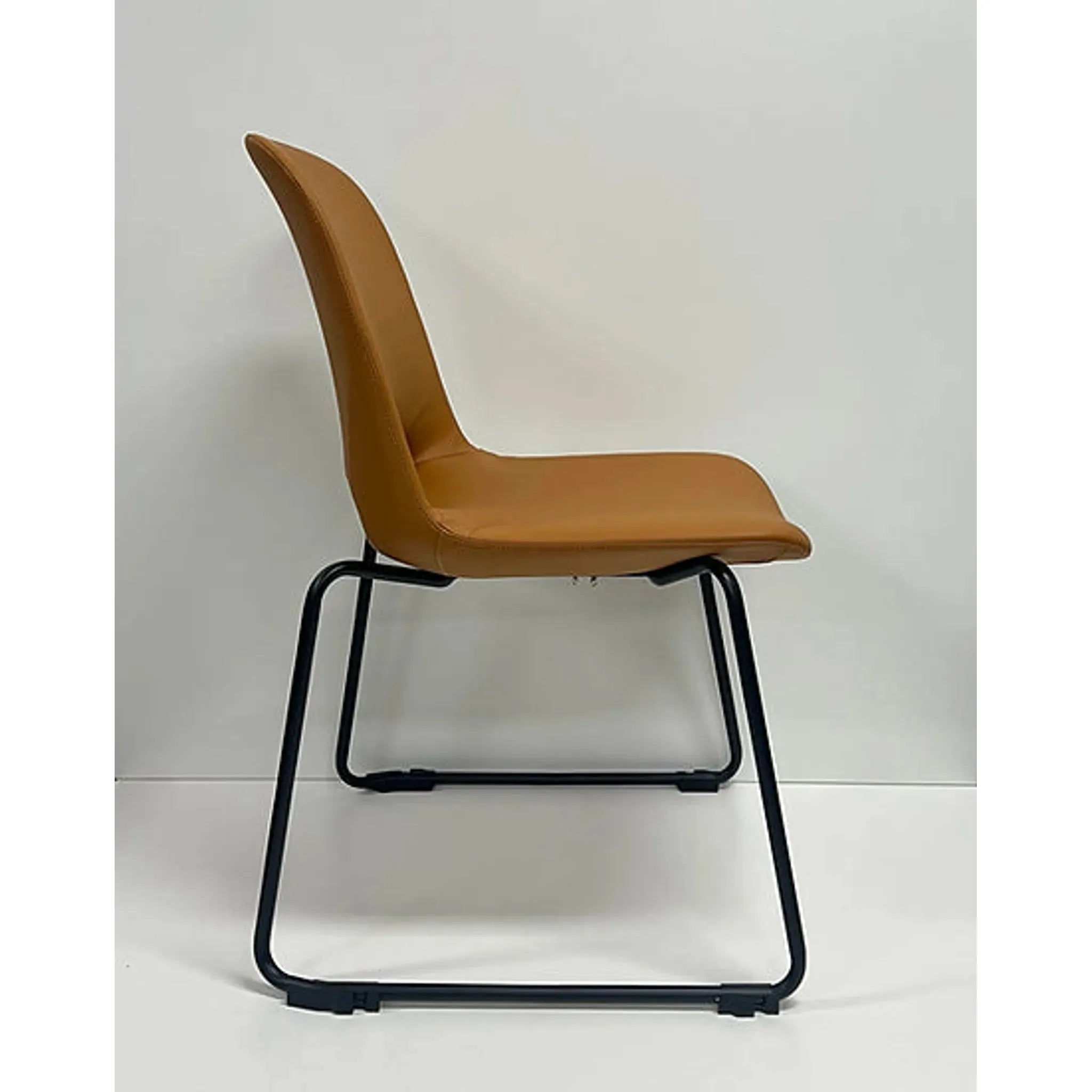 Forna Visitor Chair