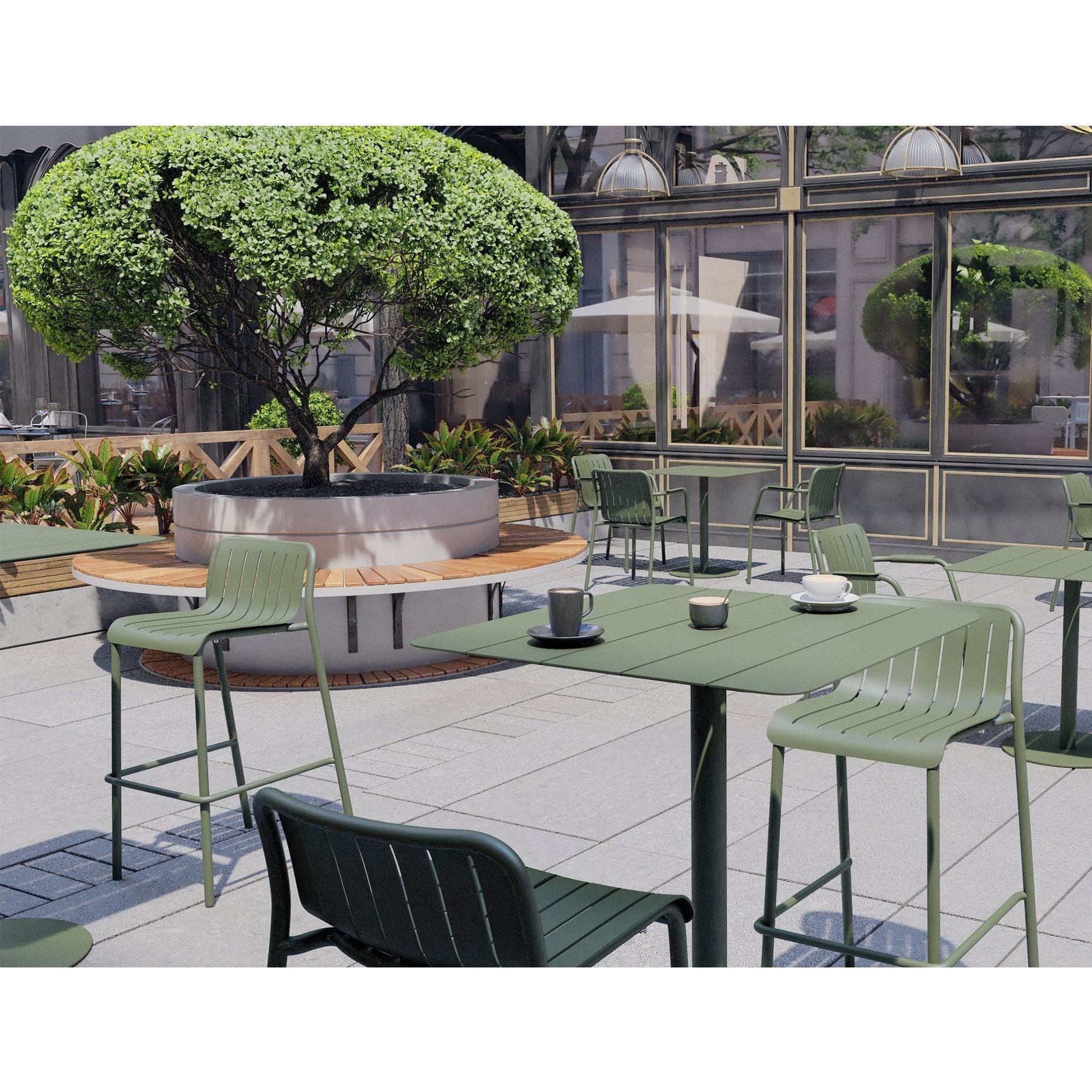 Roku Outdoor High Bar Table Setting