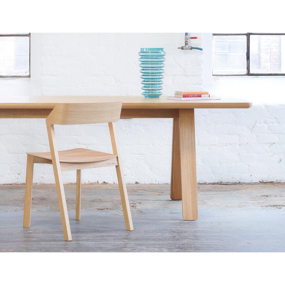 Stelvio Dining Table